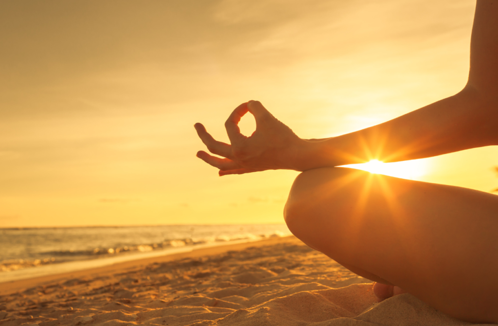 Pensées pendant la méditation : peut-on quand même méditer ? Mahina Perrot