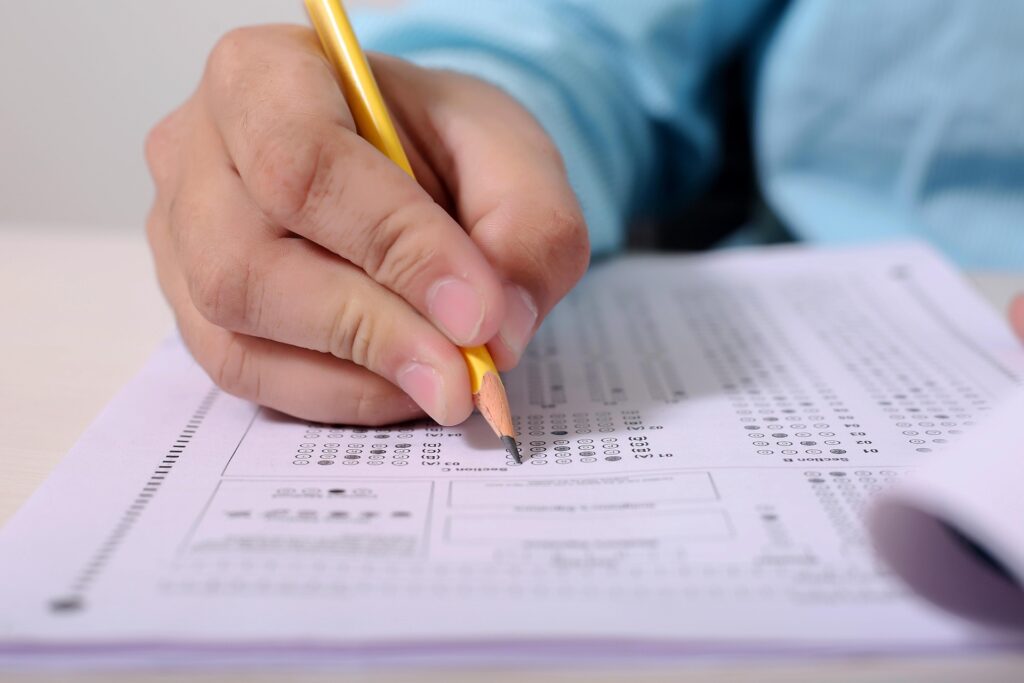 TOEIC, IELTS, TOEFL ou Linguaskill : quel examen choisir ? Mahina Perrot